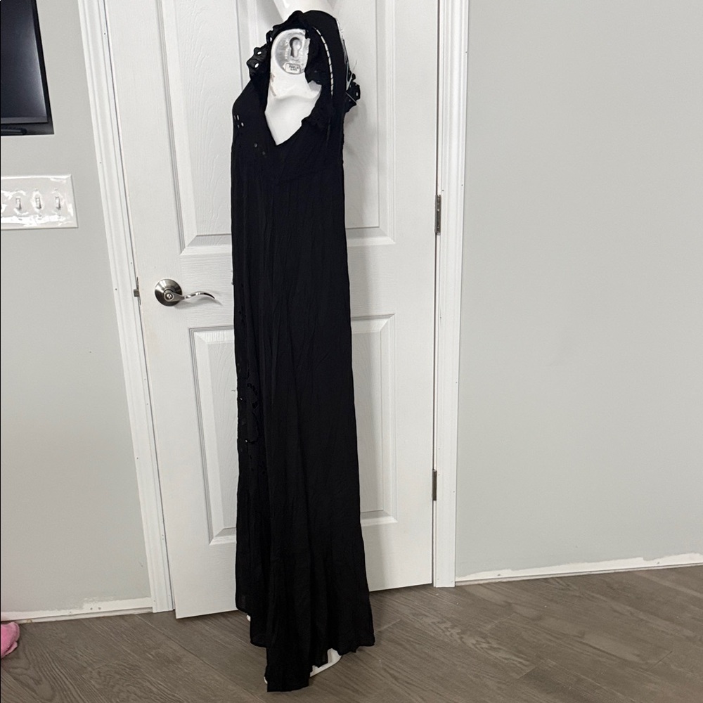 Tiare Hawaii Elegant Black Maxi Dress - Picture 4 of 8